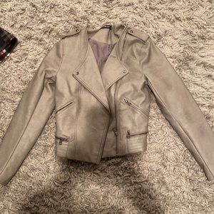 Great condition barely worn leather jacket